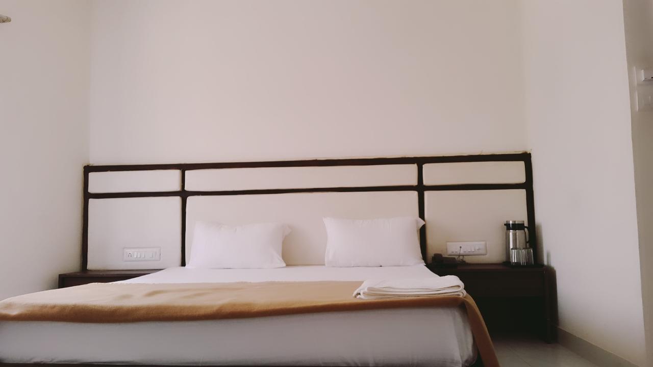 Shree Jee Intenational Hotel Nāthdwāra Екстериор снимка