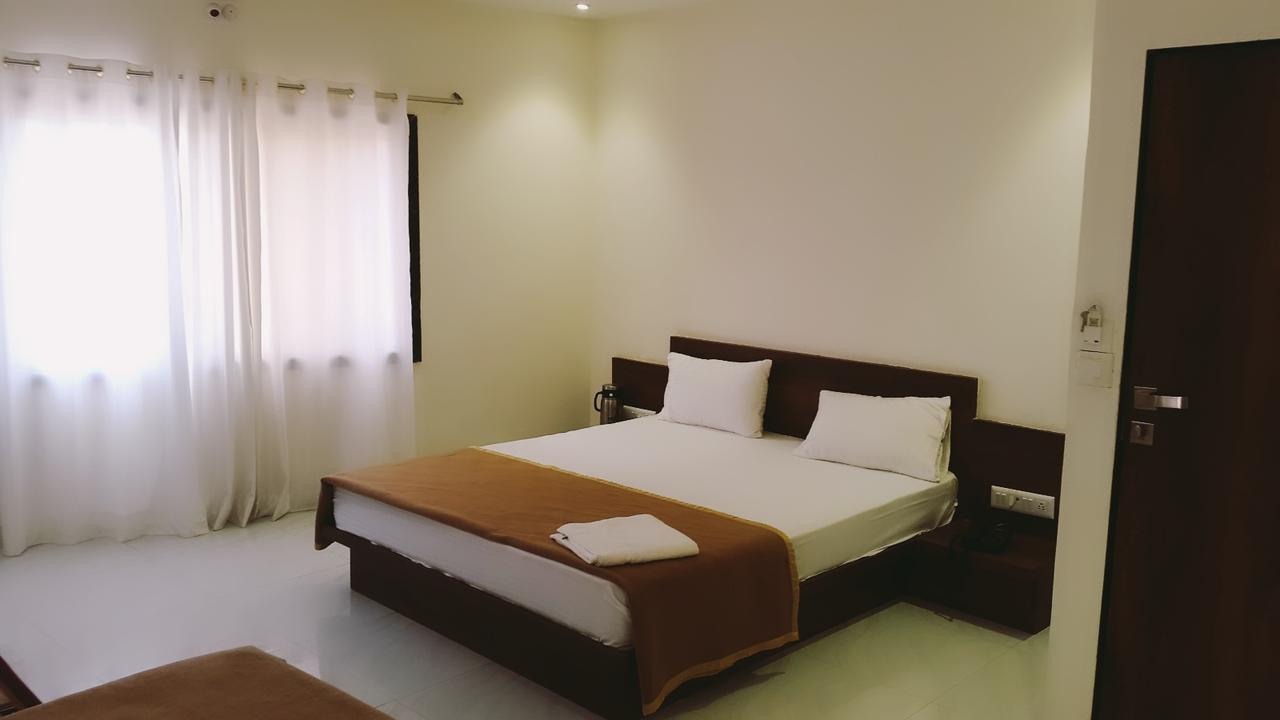Shree Jee Intenational Hotel Nāthdwāra Екстериор снимка