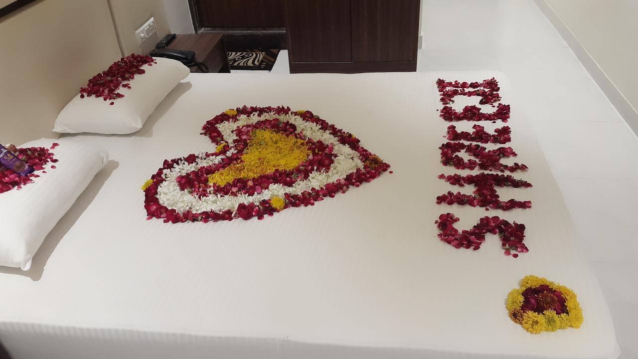 Shree Jee Intenational Hotel Nāthdwāra Екстериор снимка