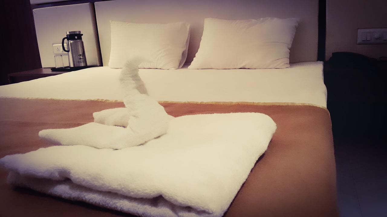 Shree Jee Intenational Hotel Nāthdwāra Екстериор снимка